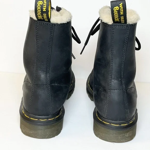 Dr Martens Boots Size 8 Black Leather 1460 Serena Faux Fur Lined Lace Up - Picture 8 of 14